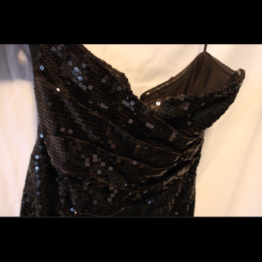 Forever 21 sequence strapless dress